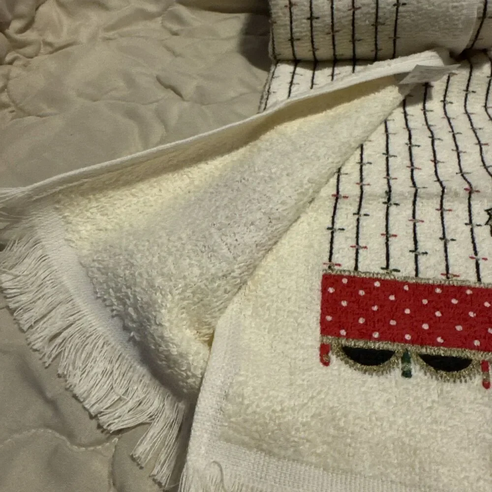 Vintage 80s Holly Nights Cannon Applecider Christmas Towel
